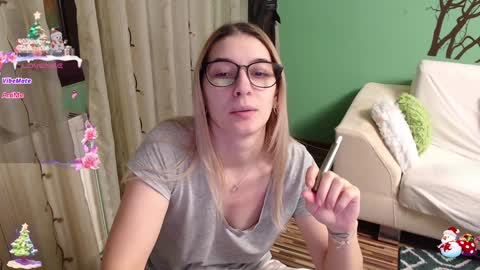 Antonia online show from December 16, 7:04 am