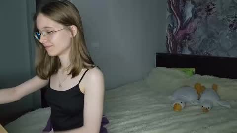 Snapshot of lowress chatting on March 7, 1:18 pm Karmell online show from March 7, 1:18 pm