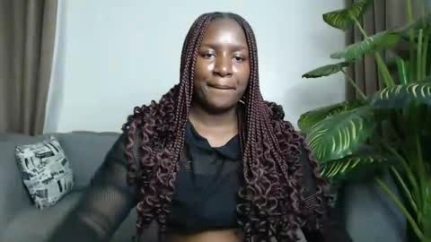 loyalcutie online show from January 11, 3:31 pm