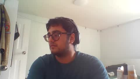 Snapshot of lpop81020 chatting on February 7, 6:44 pm lpop81020 online show from February 7, 6:44 pm