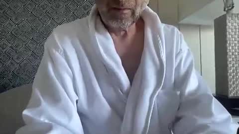 Snapshot of lqi chatting on September 12, 1:00 pm lqi online show from September 12, 1:00 pm