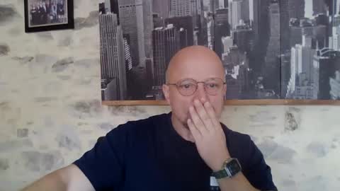 Espigle online show from April 22, 7:55 am