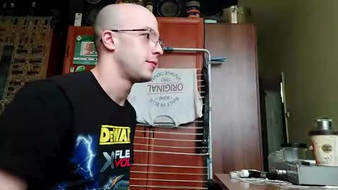 Lshot D online show from January 17, 9:39 am