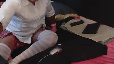 Snapshot of ltlstuborn chatting on February 20, 7:52 pm Delany online show from February 20, 7:52 pm