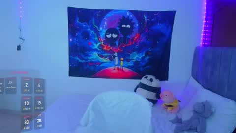 Mariana    online show from December 18, 9:32 pm