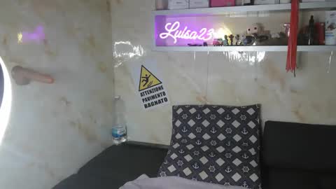 luisa online show from May 11, 4:04 pm
