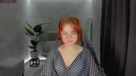 Snapshot of lu_muon chatting on January 26, 4:20 am lu_muon online show from January 26, 4:20 am