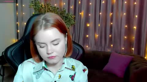 Snapshot of lu_muon chatting on February 1, 1:34 am lu_muon online show from February 1, 1:34 am