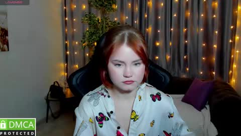 Snapshot of lu_muon chatting on February 2, 1:23 am lu_muon online show from February 2, 1:23 am