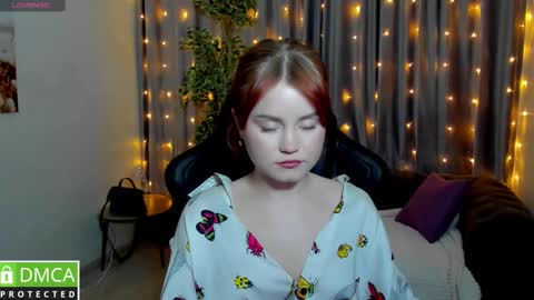 Snapshot of lu_muon chatting on February 2, 7:30 am lu_muon online show from February 2, 7:30 am