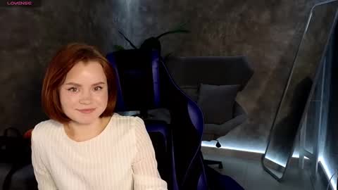 Snapshot of lu_muon chatting on February 4, 5:10 am lu_muon online show from February 4, 5:10 am