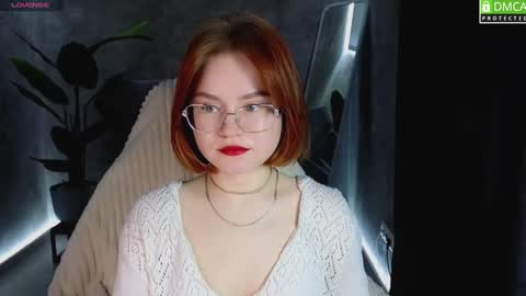 Snapshot of lu_muon chatting on February 13, 1:19 am lu_muon online show from February 13, 1:19 am