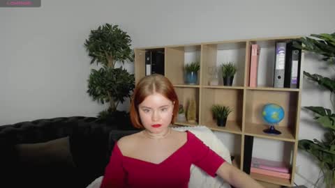 Snapshot of lu_muon chatting on February 14, 4:37 am lu_muon online show from February 14, 4:37 am