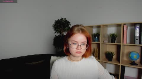 Snapshot of lu_muon chatting on February 21, 1:11 am lu_muon online show from February 21, 1:11 am