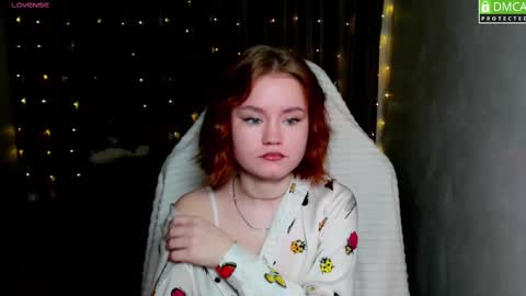 Snapshot of lu_muon chatting on February 23, 1:35 am lu_muon online show from February 23, 1:35 am