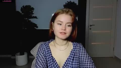 Snapshot of lu_muon chatting on February 25, 1:09 am lu_muon online show from February 25, 1:09 am