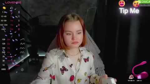 Snapshot of lu_muon chatting on February 26, 1:21 am lu_muon online show from February 26, 1:21 am