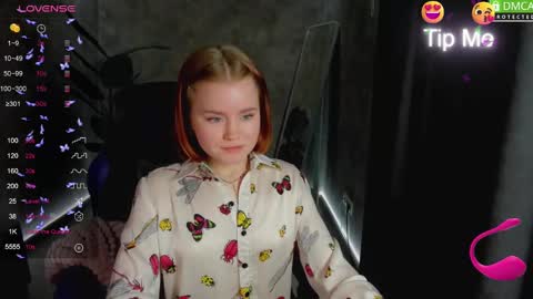 Snapshot of lu_muon chatting on February 26, 7:31 am lu_muon online show from February 26, 7:31 am