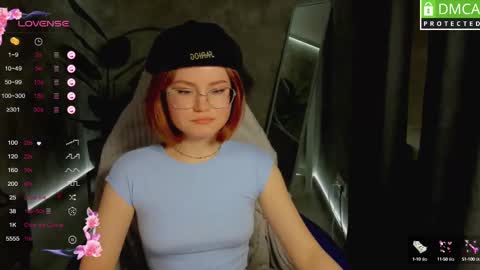 Snapshot of lu_muon chatting on March 10, 7:10 am lu_muon online show from March 10, 7:10 am