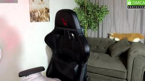 Snapshot of lu_muon chatting on October 12, 1:48 am lu_muon online show from October 12, 1:48 am