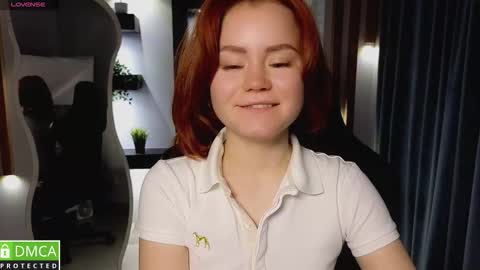 Snapshot of lu_muon chatting on October 16, 2:12 am lu_muon online show from October 16, 2:12 am