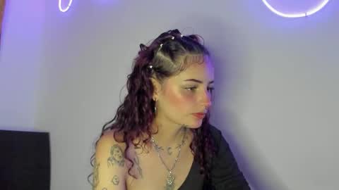 Jenn online show from January 15, 9:51 pm