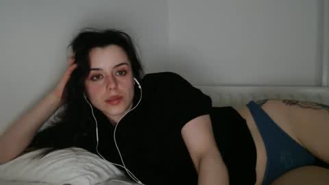 luana online show from November 1, 10:34 pm