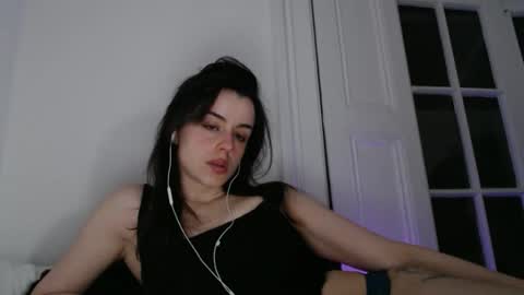 luana online show from March 29, 9:04 pm