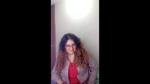 luanapowerful online show from April 23, 5:41 am