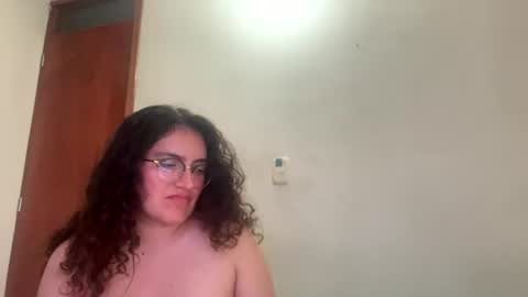 Snapshot of luanapowerful chatting on July 21, 3:09 am luanapowerful online show from July 21, 3:09 am