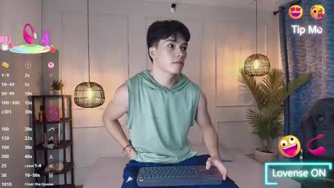 lUAN online show from April 9, 11:37 am