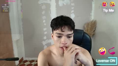 lUAN online show from June 3, 2:33 pm