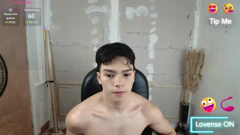 lUAN online show from June 5, 11:49 am