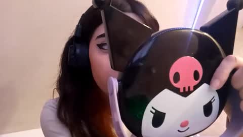 Snapshot of luannmaixner chatting on December 14, 4:07 am luannmaixner online show from December 14, 4:07 am