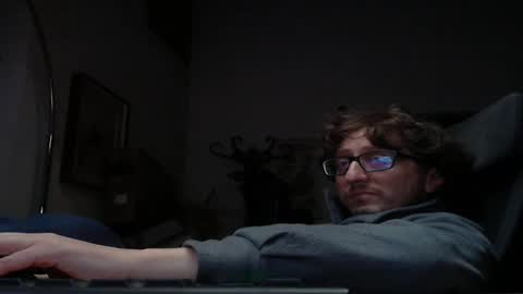 Snapshot of luca78_78 chatting on March 1, 1:18 pm luca78 online show from March 1, 1:18 pm