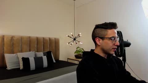 luca_morettii online show from October 1, 12:11 pm