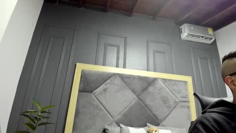 luca_morettii online show from November 23, 12:27 pm