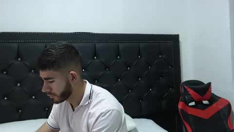 LucaPembroke online show from December 16, 6:18 am