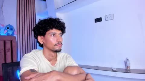 Luca  online show from December 1, 2:55 pm