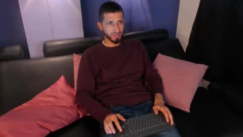 Lucas online show from February 20, 2:19 am