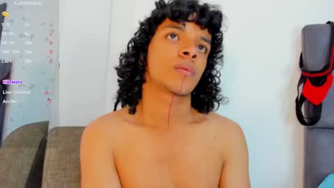 Snapshot of lucas_cruz1 chatting on July 7, 6:47 am lucas_cruz1 online show from July 7, 6:47 am