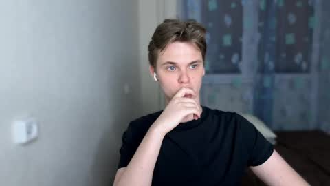 Snapshot of lucas_dany chatting on December 10, 12:27 pm Lucas Gill online show from December 10, 12:27 pm