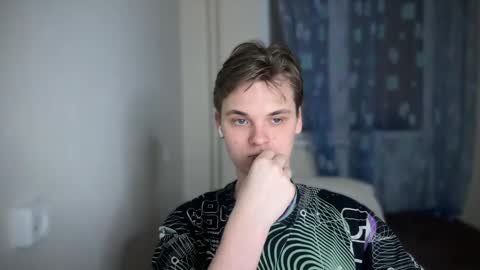 Snapshot of lucas_dany chatting on December 16, 2:16 pm Lucas Gill online show from December 16, 2:16 pm