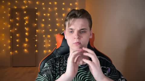 Snapshot of lucas_dany chatting on January 9, 3:15 am Lucas Gill online show from January 9, 3:15 am