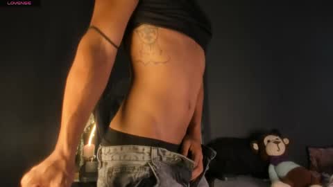   online show from April 20, 2:31 pm