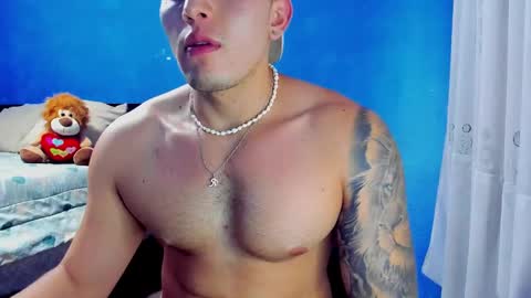 Snapshot of lucas_jewel chatting on December 4, 9:46 pm lucas_jewel online show from December 4, 9:46 pm