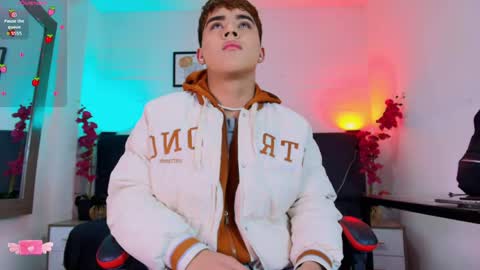 Lucas lovee online show from April 26, 1:53 pm