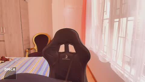 Snapshot of lucas_xo chatting on October 5, 8:29 pm lucas_xo online show from October 5, 8:29 pm