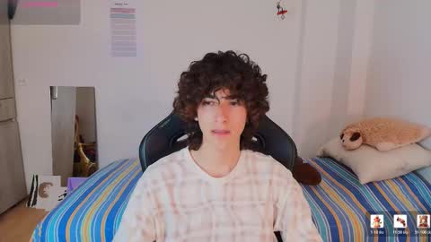 lucas_xo online show from March 4, 9:32 pm