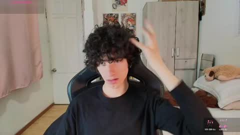 lucas_xo online show from May 23, 3:56 am